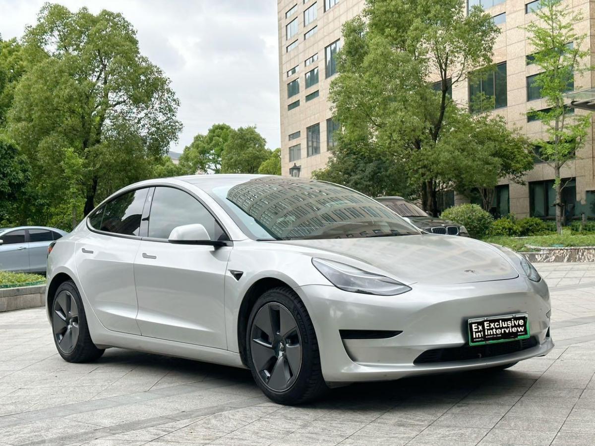 特斯拉 Model 3  2021款 改款 標(biāo)準(zhǔn)續(xù)航后驅(qū)升級版圖片