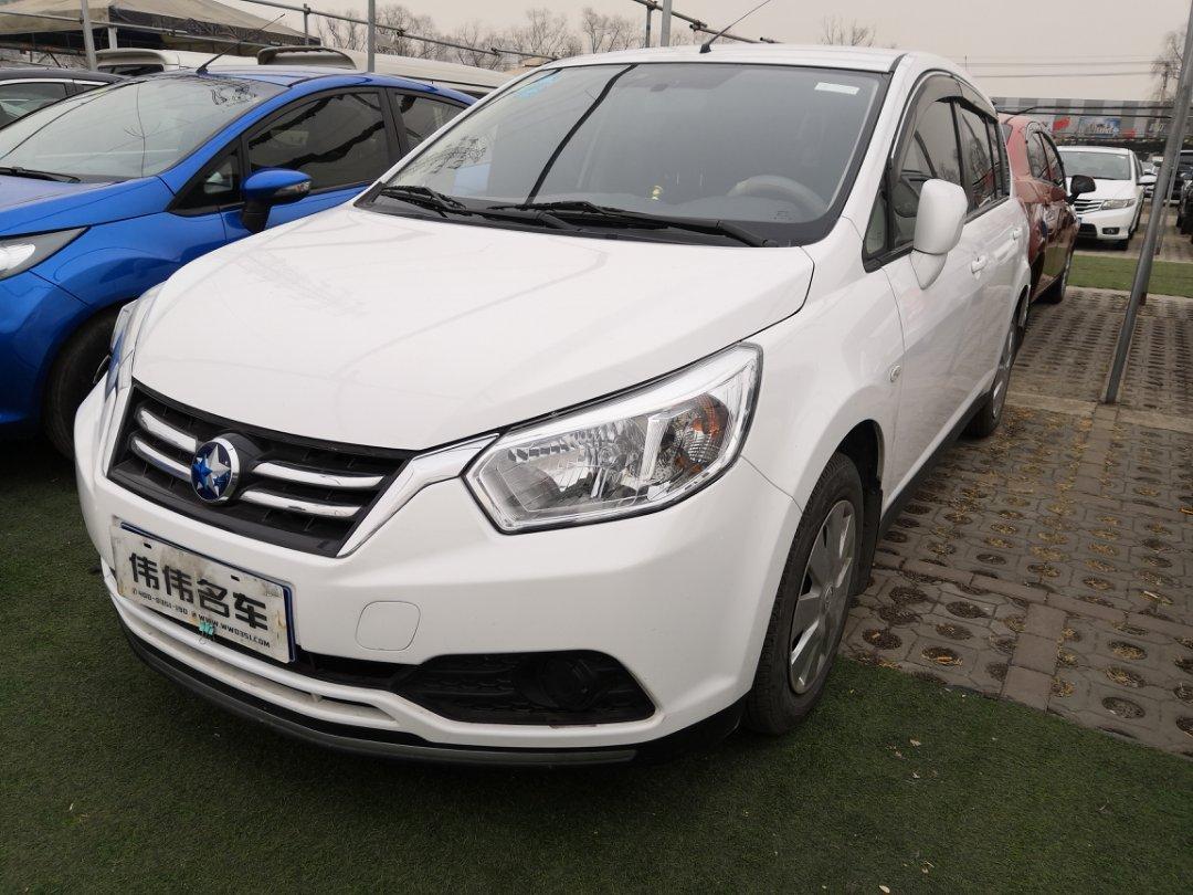 太原2015年11月启辰r502015款16l时尚版白色自动档