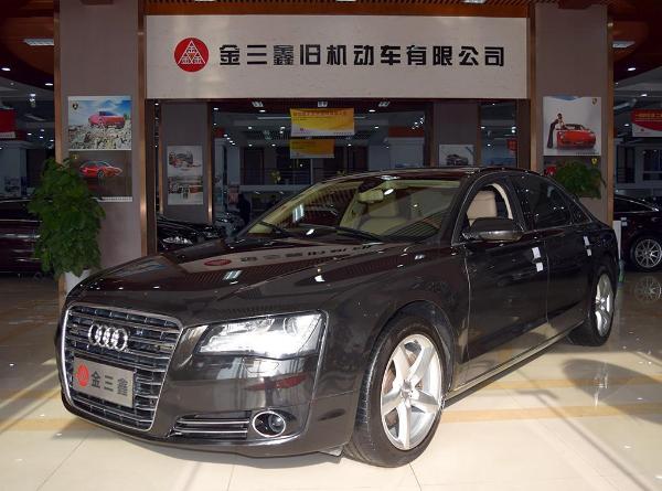 奥迪 奥迪A8  2011款 A8L 3.0TFSI quattro 豪华型