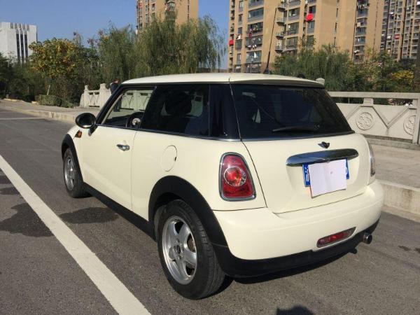 【寧波二手車】2011年4月_二手寶馬minicooper1.6 奶白色_價格13.