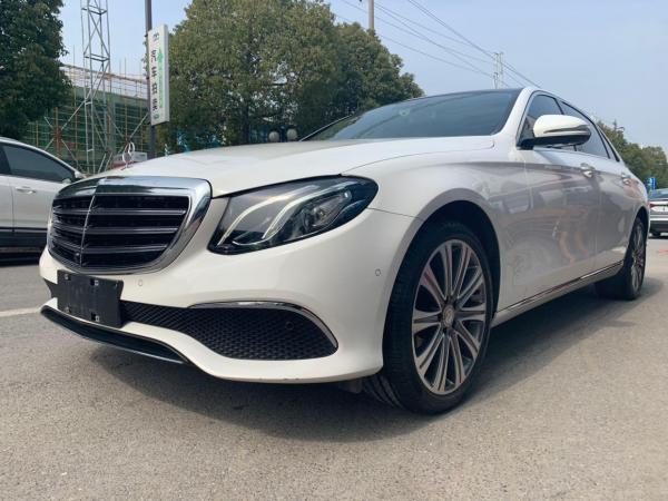 奔驰 奔驰E级  2016款 E300L 2.0T 豪华型