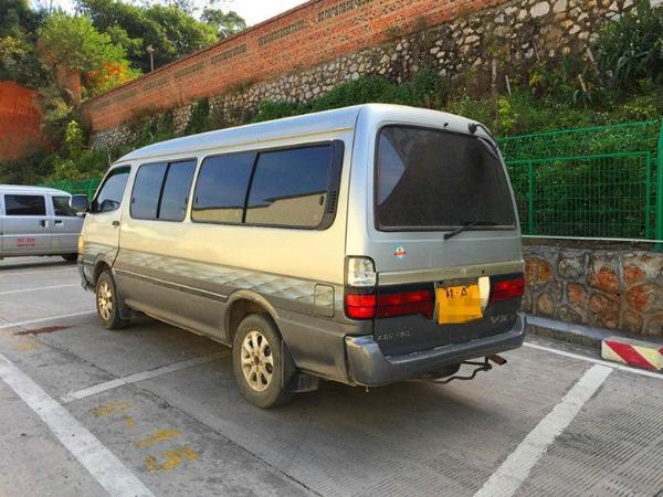 【广西】2010年10月 金杯 转2010年厦门金龙汽车金龙海狮柴油版玉柴