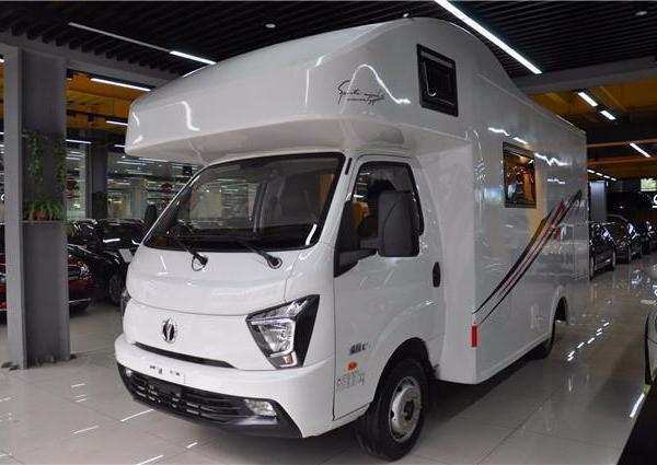 2019年1月2019款缔途19t柴油c型旅居房车