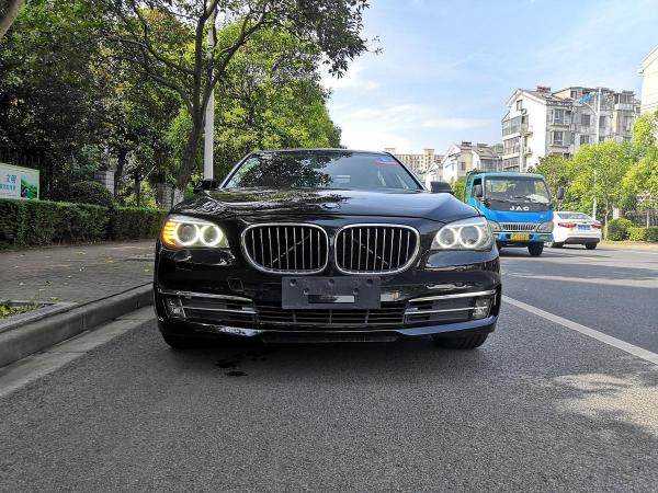 宝马 宝马7系  2013款 730Li 豪华型