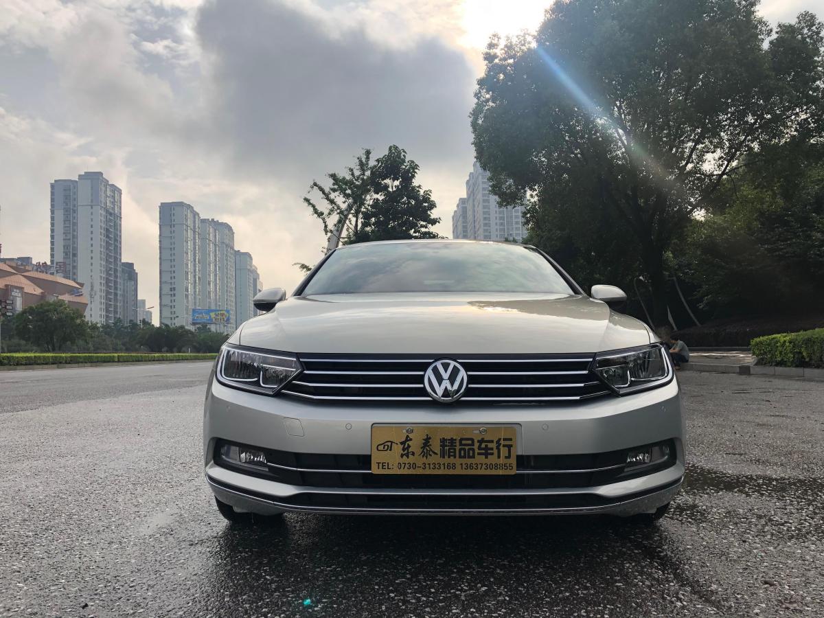 【岳阳】2018年8月 大众 迈腾 2018款 330tsi dsg 领先型 香槟色 自动