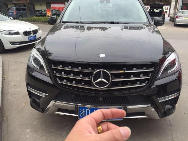 奔驰 ML级  2012款 ML350 3.5L 4MATIC 豪华型