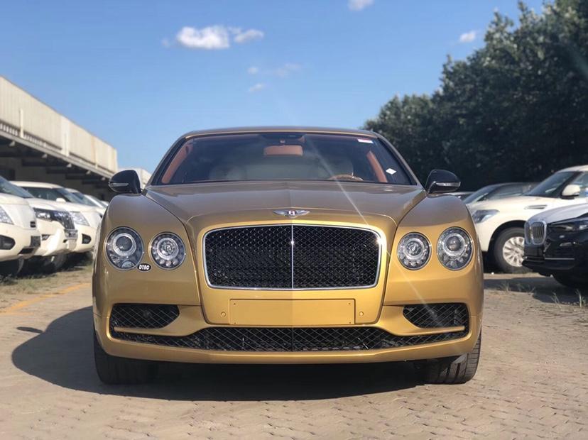 天津未上牌宾利飞驰2017款40tv8s标准版香槟色手自一体