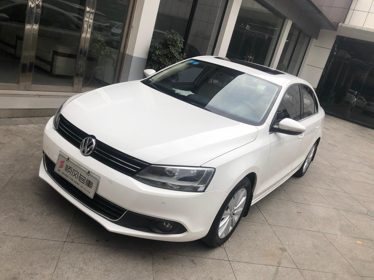 岳阳2015年2月大众速腾2014款14tsi手动豪华型白色手动挡