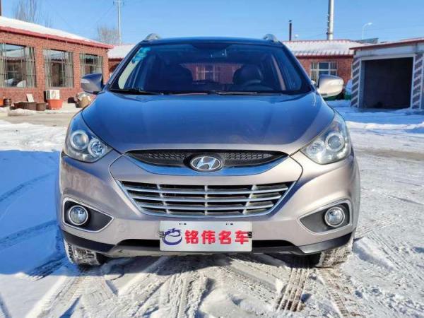 现代 ix35  2012款 2.0L 自动四驱尊贵版GLS