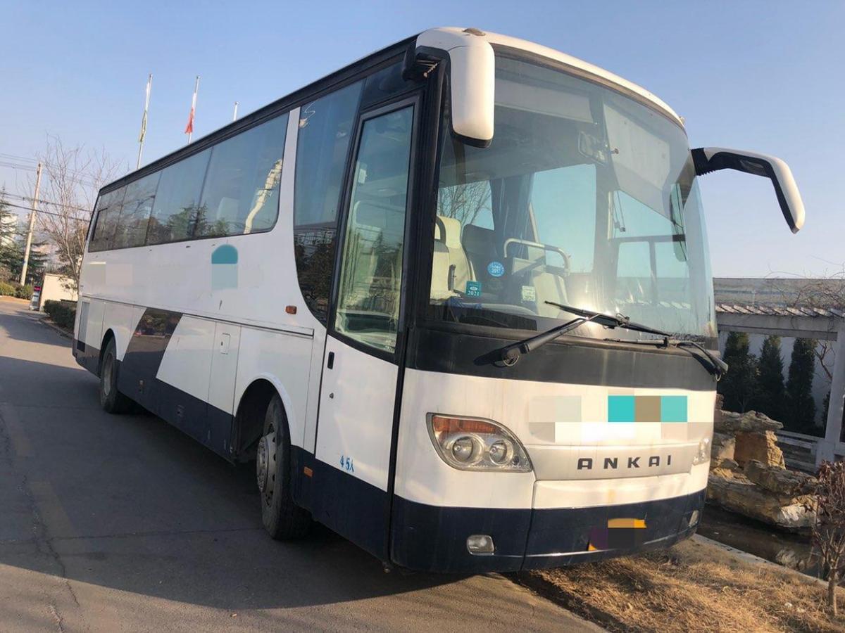 【淮北】2012年3月 安凯客车12年45座 白色 手动挡