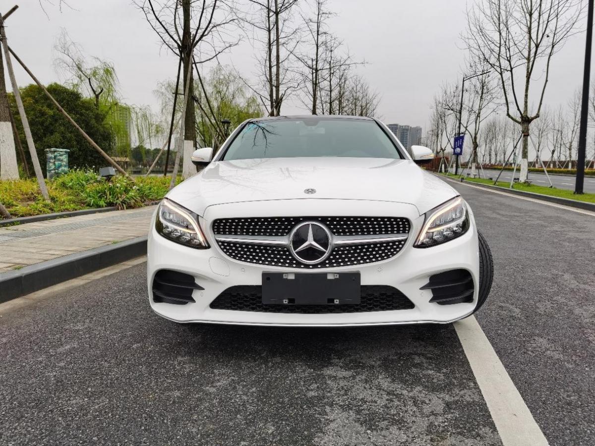 嘉兴2019年6月奔驰奔驰c级2019款改款c260l白色手自一体