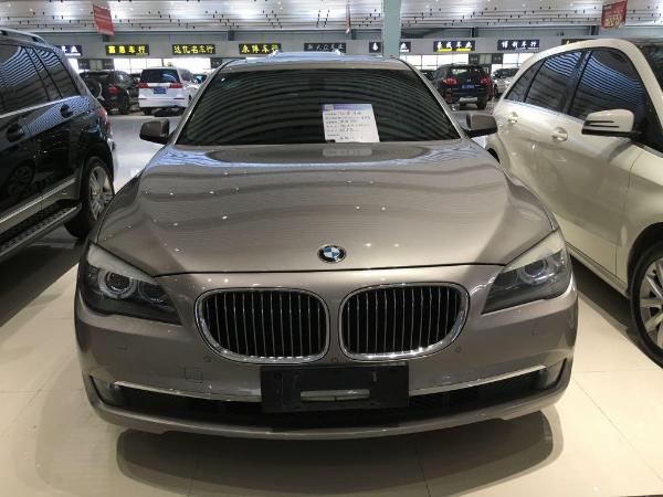 宝马 宝马7系  2009款 730Li 3.0L 领先型