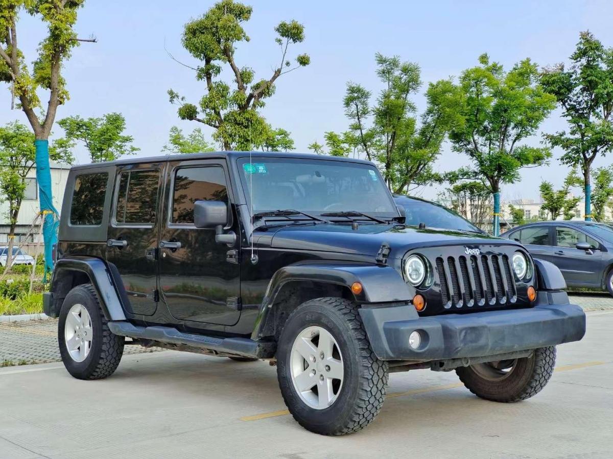 【合肥】2010年3月 jeep 牧马人 2010款 3.8l rubicon 四门版 自动档