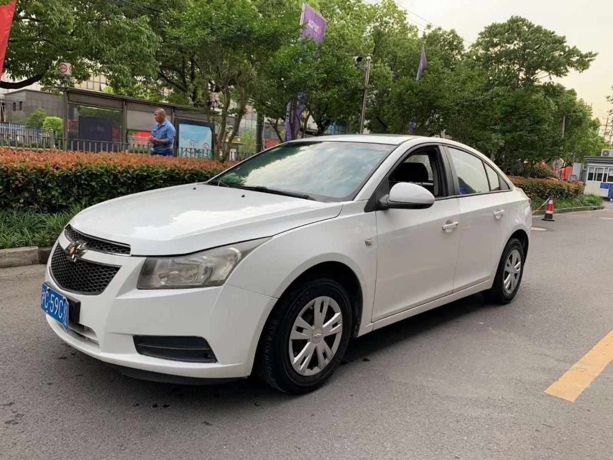 【上海】2013年6月 雪佛兰 科鲁兹 2013款 1.6l sl天地版 at 手自一体