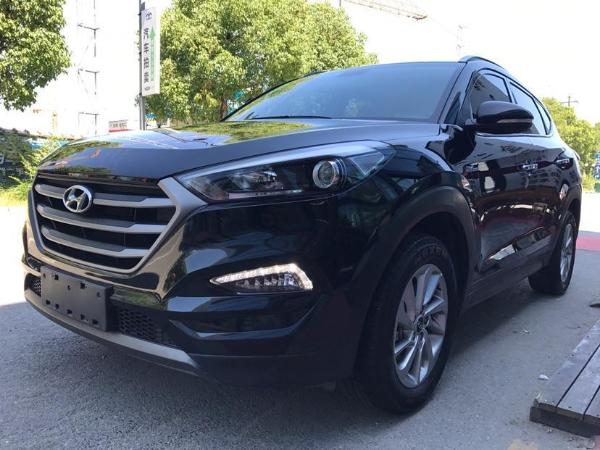 现代 途胜  2015款 1.6T GLS DCT两驱智能型