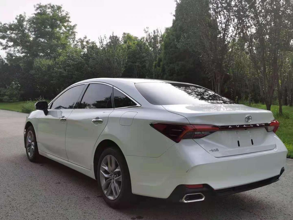 丰田 亚洲龙 2019款 2.0l 豪华版图片