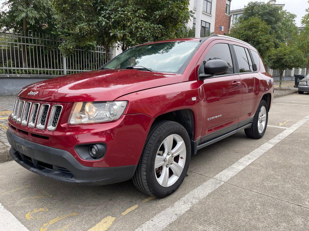 【湖州】2012年6月 jeep 指南者 2012款 2.0l 两驱运动版 自动档