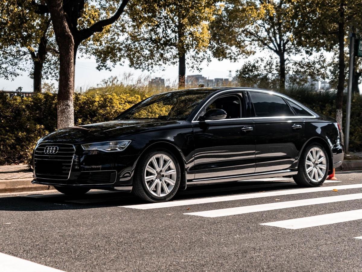 苏州2017年1月奥迪a6l2017款50tfsiquattro豪华型黑色自动档