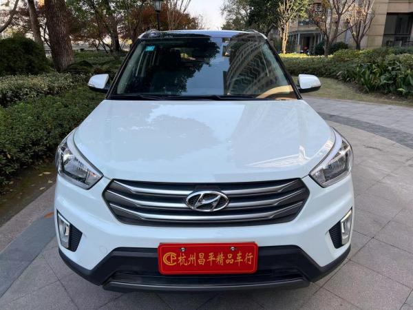 现代 ix25  2015款 1.6L 自动两驱智能型GLS