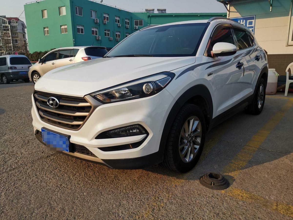 现代 途胜  2015款 1.6t 双离合两驱智能型图片