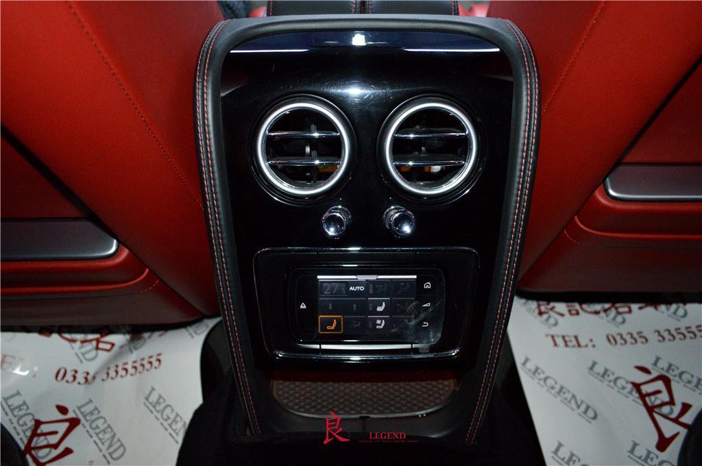2015年5月宾利 飞驰  2014款 4.0T V8 尊贵版