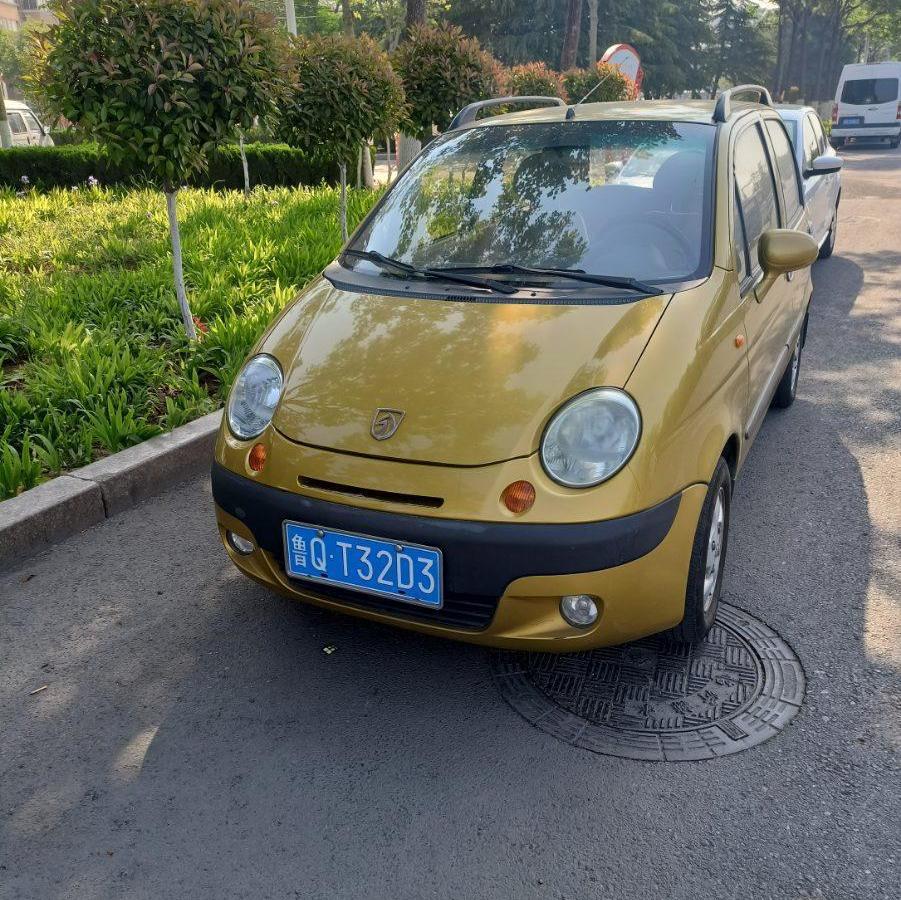 宝骏 乐驰  2012款 改款 1.0l 手动p-tec标准型图片