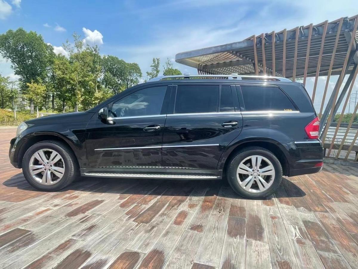 奔驰 奔驰gl级  2011款 gl 450 4matic尊贵型图片