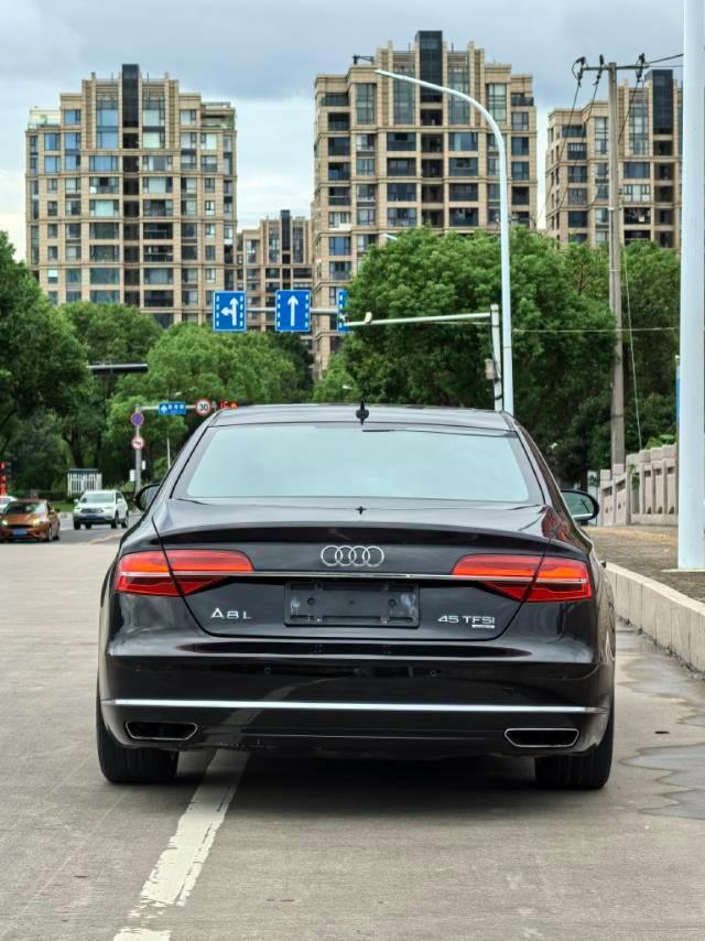 奧迪 奧迪A8  2014款 A8L 45 TFSI quattro豪華型圖片