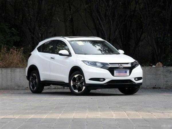 【北京】2015年9月 本田 缤智 1.5 两驱舒适型 白色 手动挡