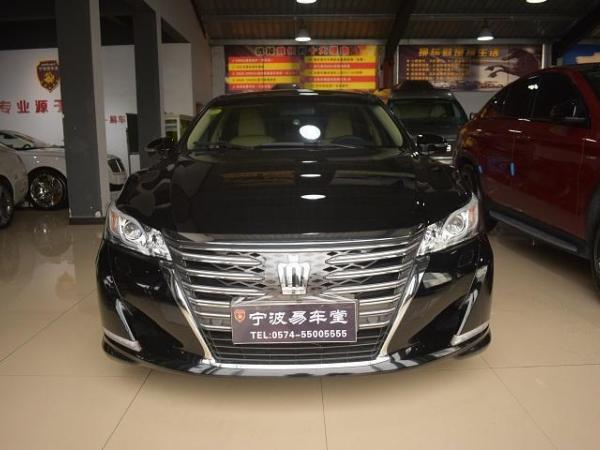 丰田 皇冠  2015款 2.5L 精英版