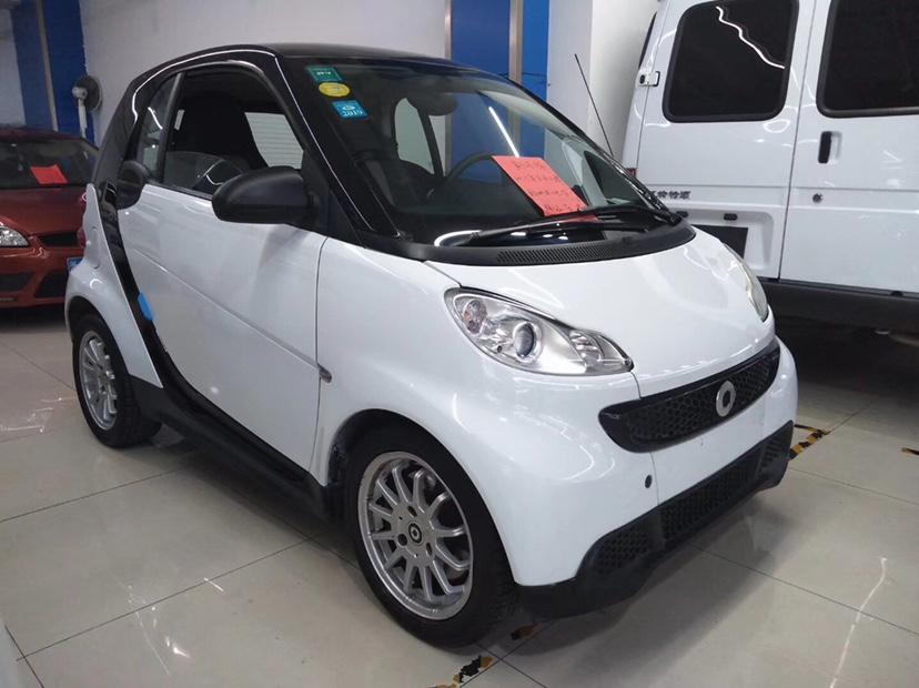 杭州2014年7月smartfortwo2014款10mhd硬頂新年特別版白色自動檔