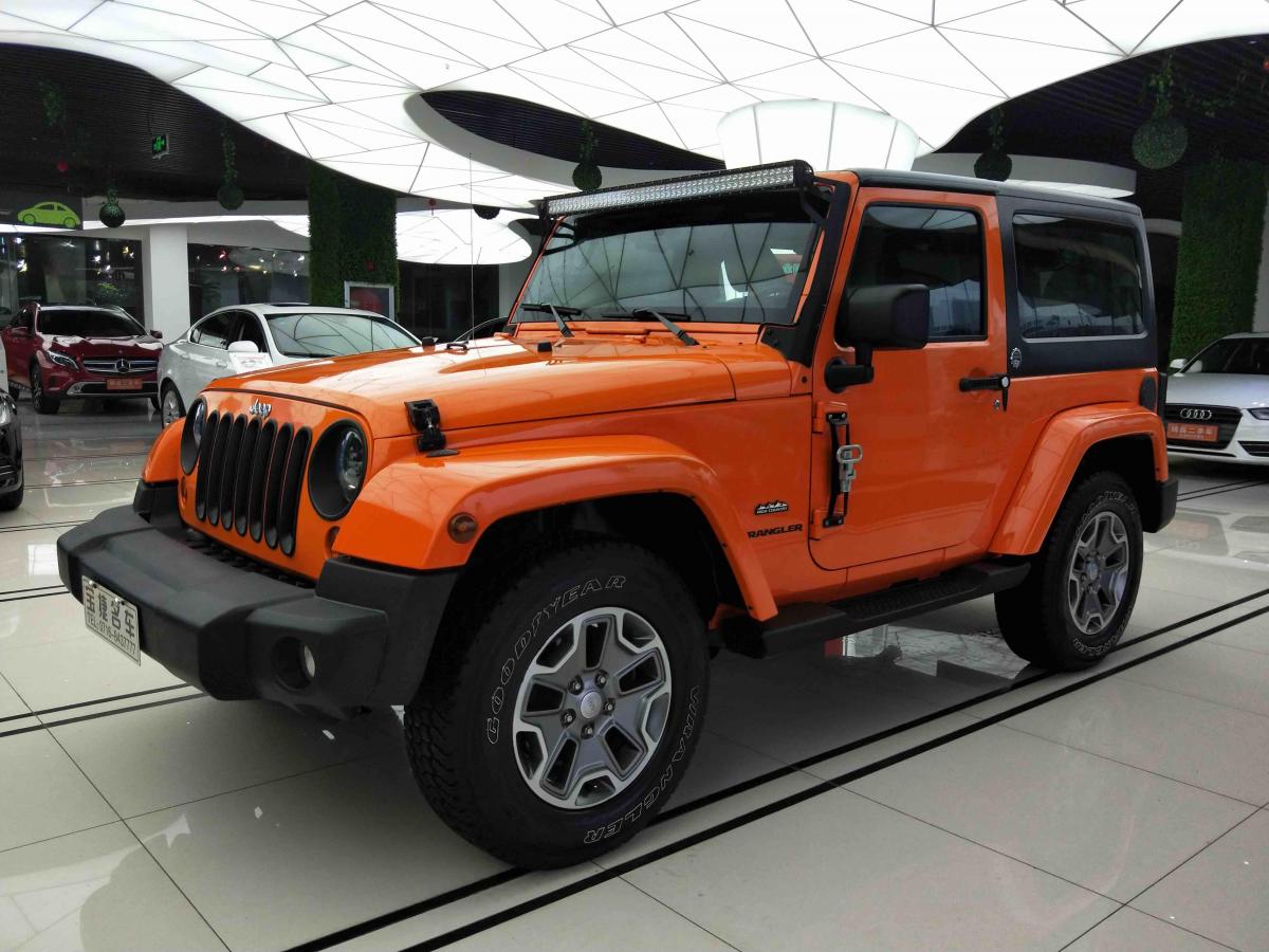 荆州2013年3月jeep牧马人2013款36lsahara两门版橙色自动档