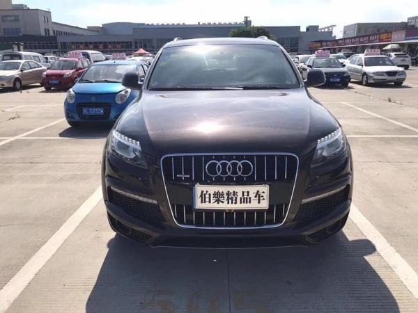 奥迪 奥迪Q7  2011款 3.0 TFSI 技术型(200kW)