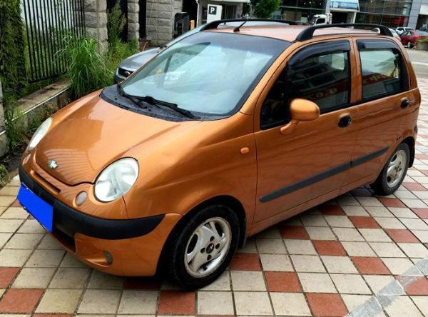 【厦门】2006年11月 雪佛兰 乐驰 1.0 橙色 手动挡