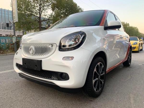 smart forfour  2016款 1.0L 52千瓦激情版