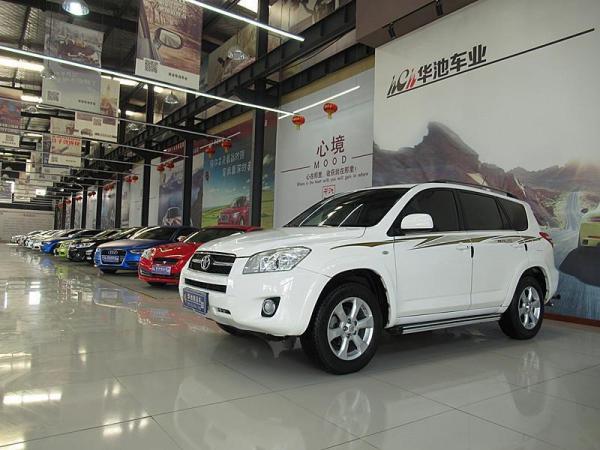 丰田 RAV4荣放  2011款 2.4L 自动四驱豪华版