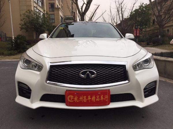 英菲尼迪 Q50L  2016款 2.0T 舒适版