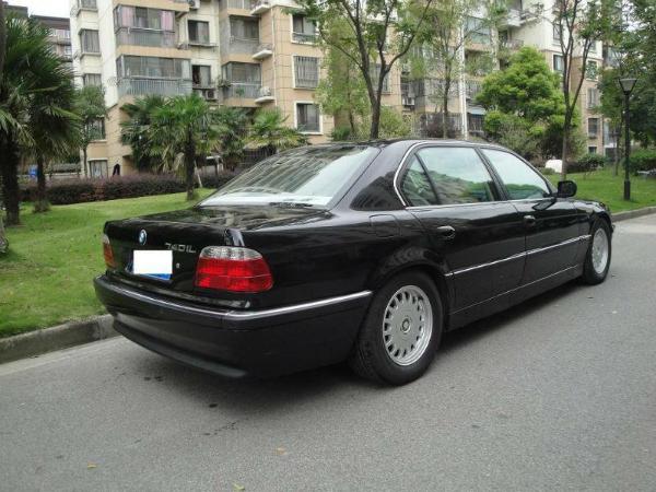 【上海】1996年5月 宝马 宝马7系 740i 40 v8 黑色 自动档