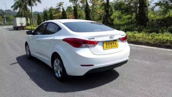 【深圳】2014年7月 现代 朗动 伊兰特 1.6 dlx 尊贵型 白色 自动档