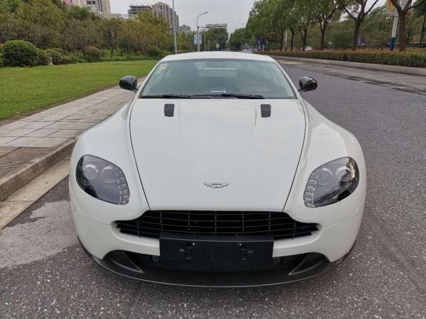 阿斯顿·马丁 V8 Vantage  2012款 4.7L S Coupe