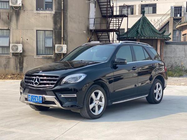 奔驰 奔驰M级  2014款 ML 320 4MATIC