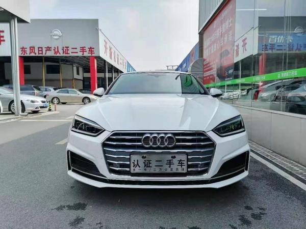 奥迪 奥迪A5  2019款 Sportback 40 TFSI 时尚型