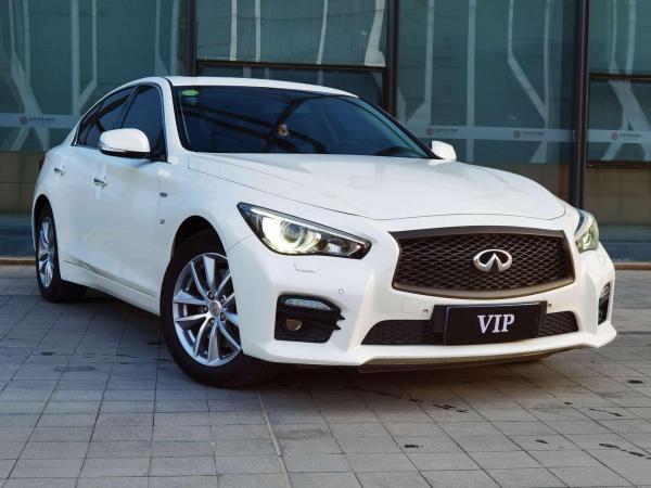 英菲尼迪 Q50  2014款 2.0T 豪华版