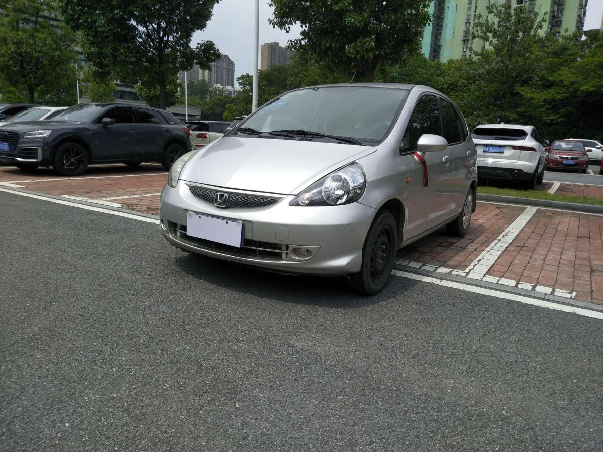 【长沙】2006年6月 本田 飞度 2006款 1.3 cvt 手动挡