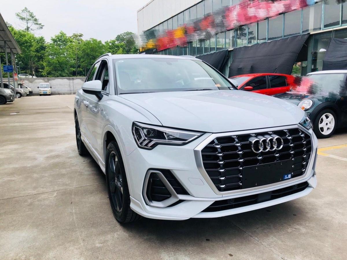 奥迪 奥迪q3 2021款 35 tfsi 进取动感型图片