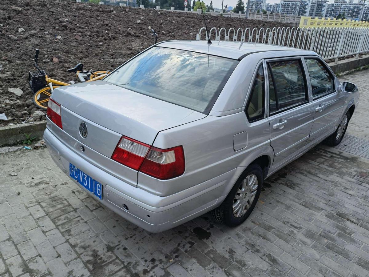 【上海】2007年6月 大众 桑塔纳志俊 2007款 2.0 mt 豪华型 手动挡