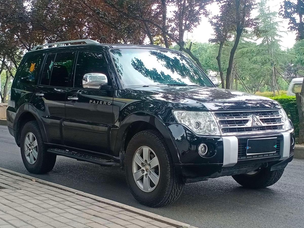 【洛阳】2010年6月 三菱 帕杰罗 2010款 3.0l 自动豪华版 手自一体