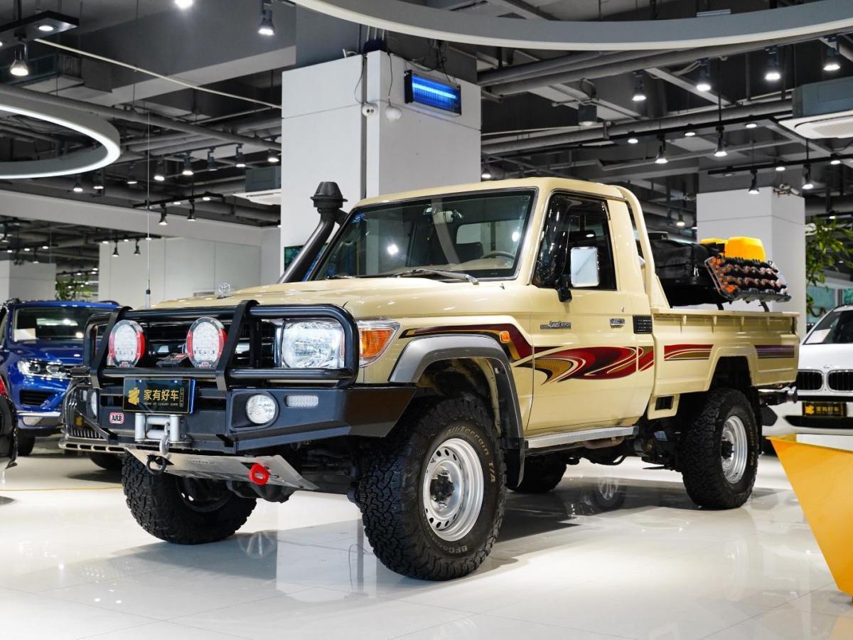 上海2016年3月丰田兰德酷路泽lc79黄色手动挡