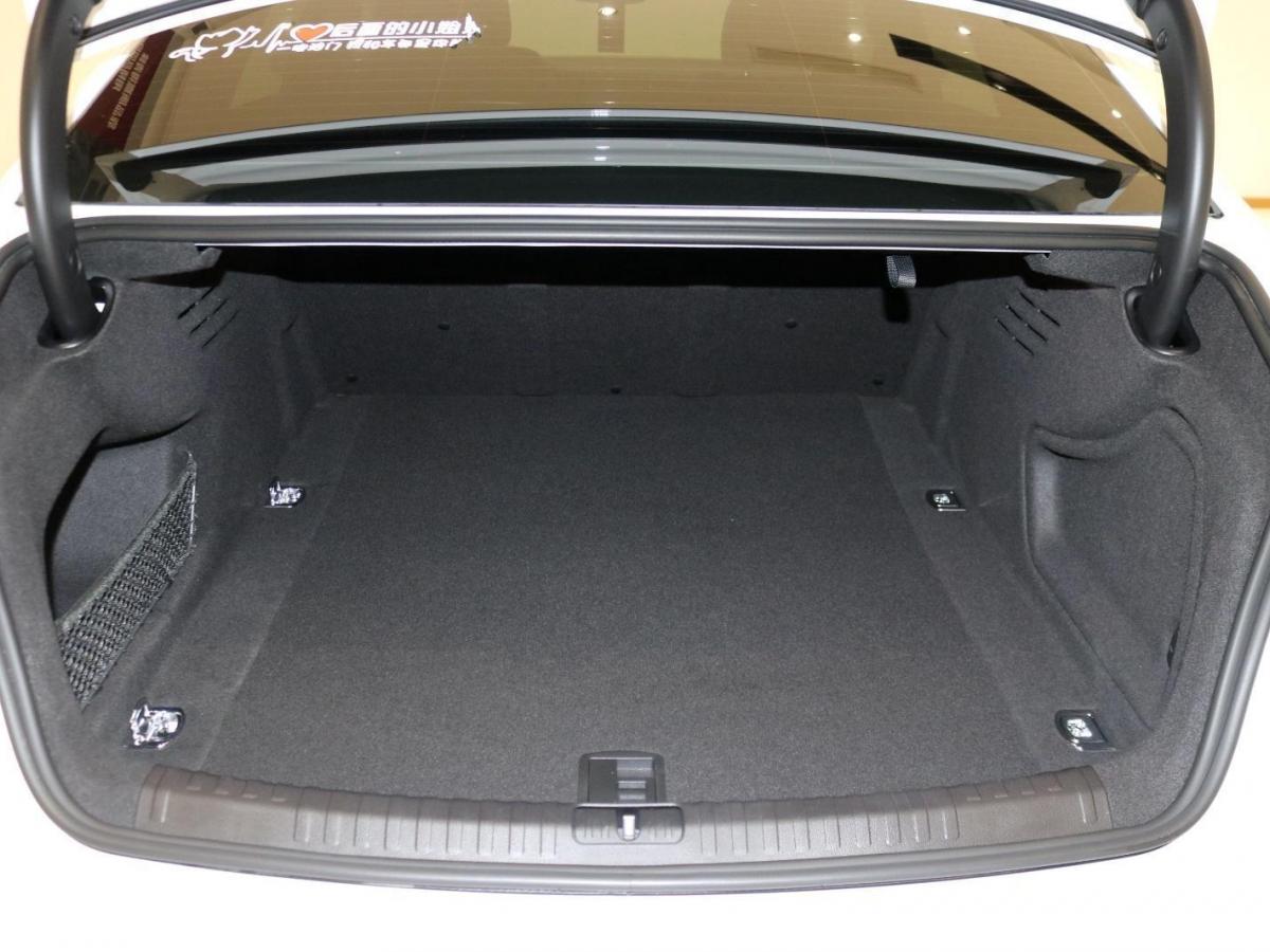 奥迪 奥迪a6l  2021款 45 tfsi 臻选动感型图片