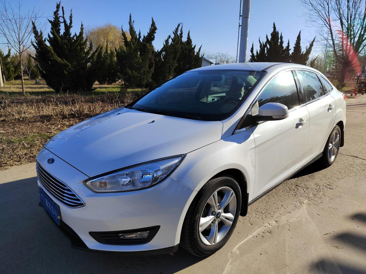 【沧州】2016年5月 福特 福克斯 2015款 三厢 1.6l 自动舒适型 自动档